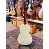 Bild på Art & Lutherie Roadhouse Q1T Faded Creame BEG