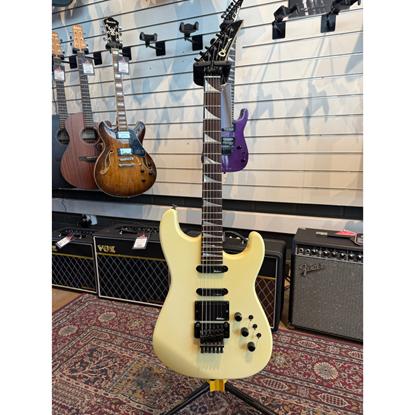 Bild på Charvel Model 4 HSS MIJ 1987 BEG