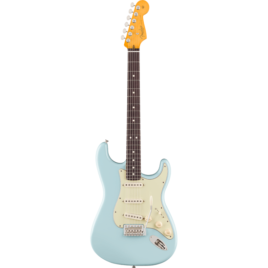 Bild på Fender Limited Edition American Professional Classic Stratocaster featuring the Fender Silent System Rosewood Fingerboard Daphne Blue